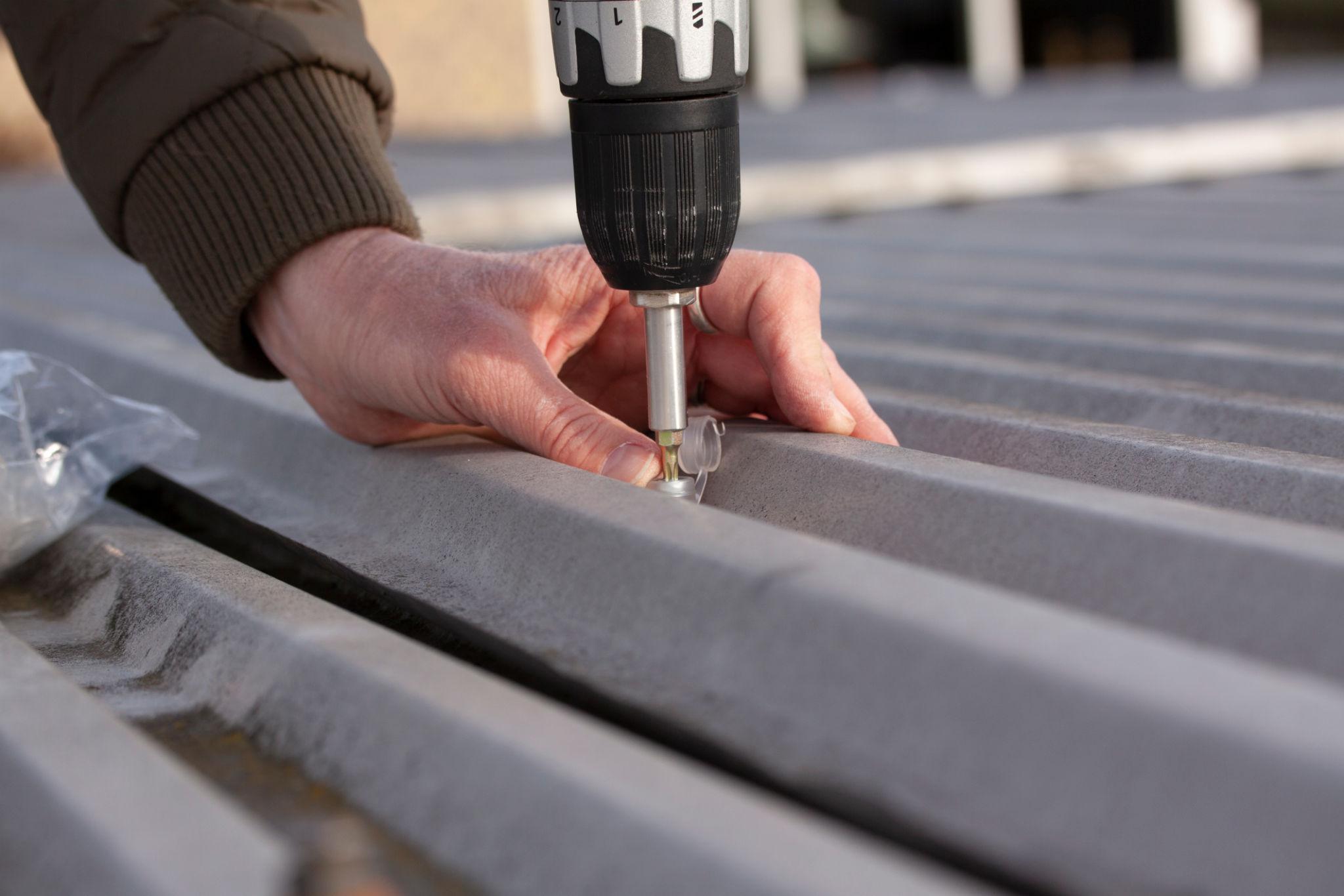 Fastener campaign on an exposed-fastener metal roof, Comfort